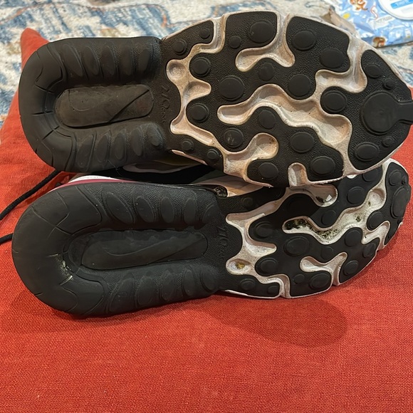 Nike Air Max 270 React AT6174-101 White Running Shoes Sneakers size 6.5W - Picture 6 of 6